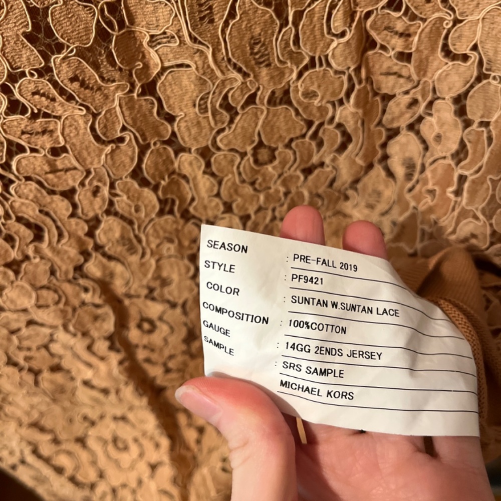 DONATED Michael Kors Collection Lace Overlay Short Sleeve Top - Picture 5 of 5